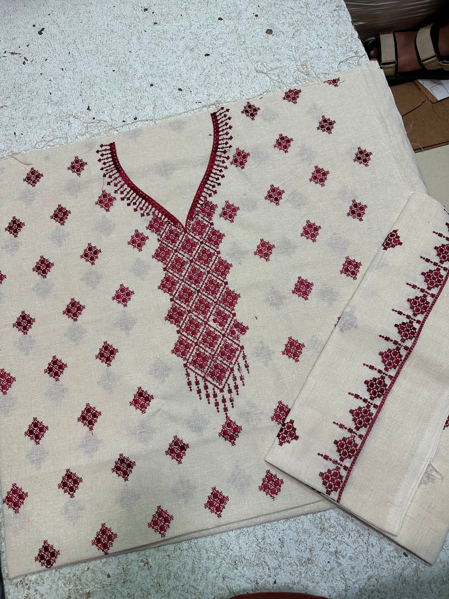 Bareeze 3PC Khaddar Karandi Suit
