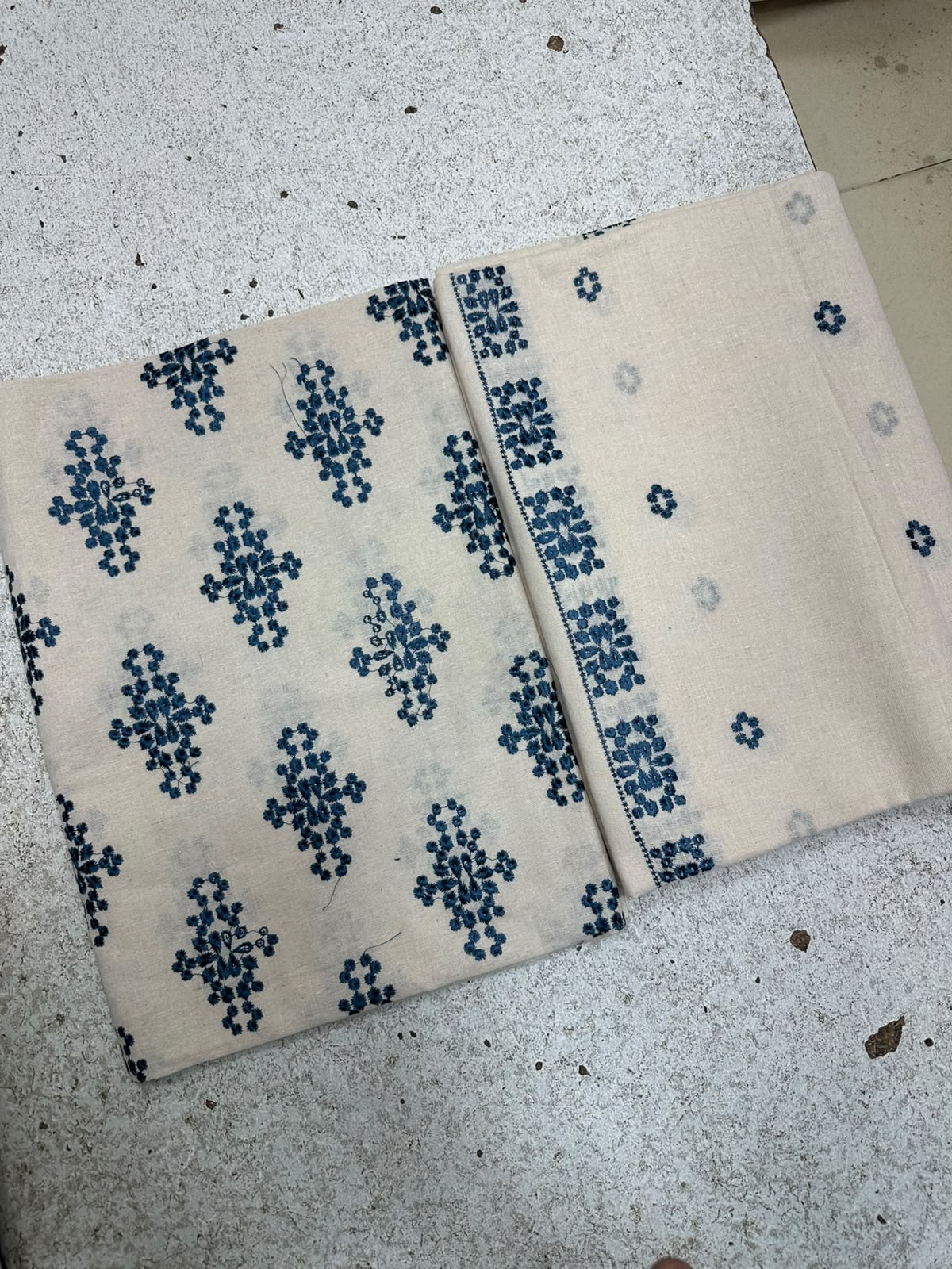 Bareeze 3PC Khaddar Karandi Suit